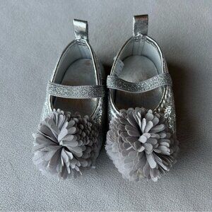 3 for $25 ~ Silver Ballet Flat with Flower ~ Baby Size 3-6 Months